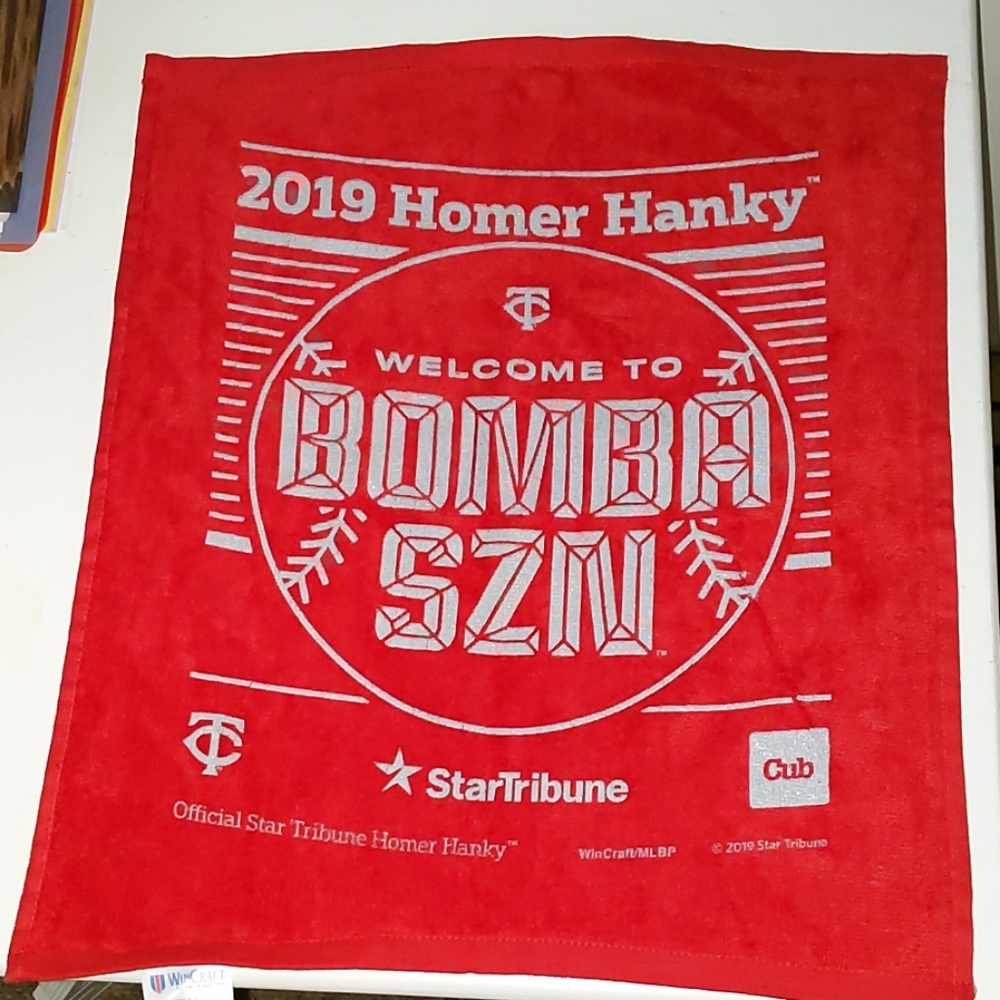 2019 Homer Hanky (MLB)